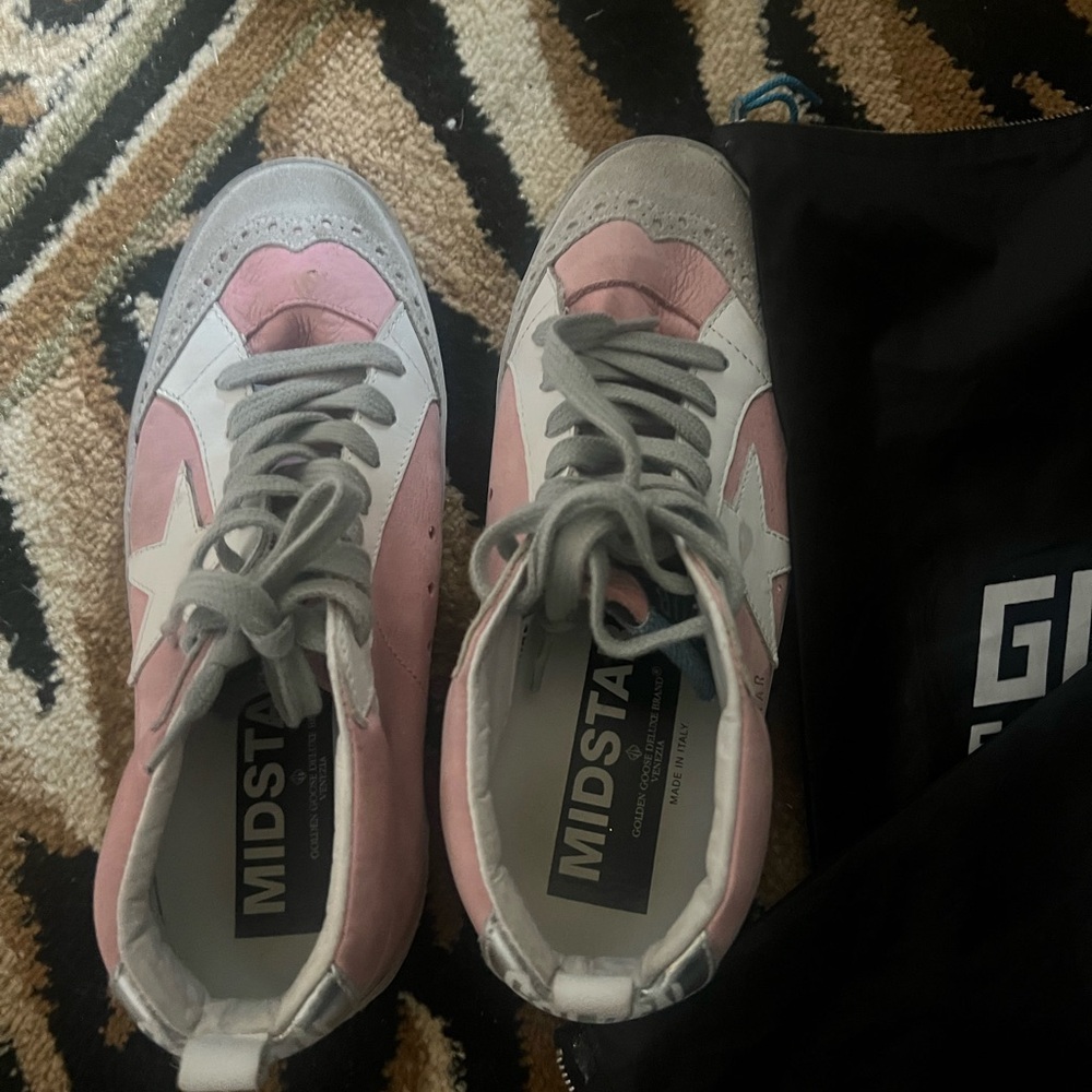 Golden Goose Pink suede mid rise sneaker
